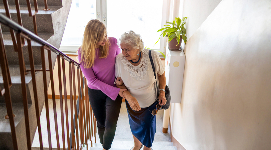 Our Alzheimer's and dementia care can help seniors in Orange, CA.